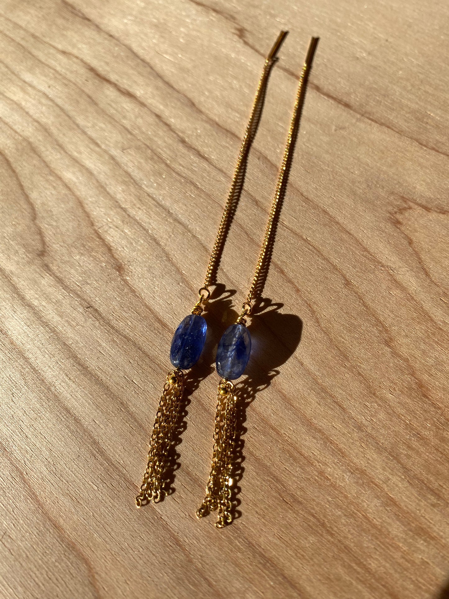 Wildflower sapphire earrings